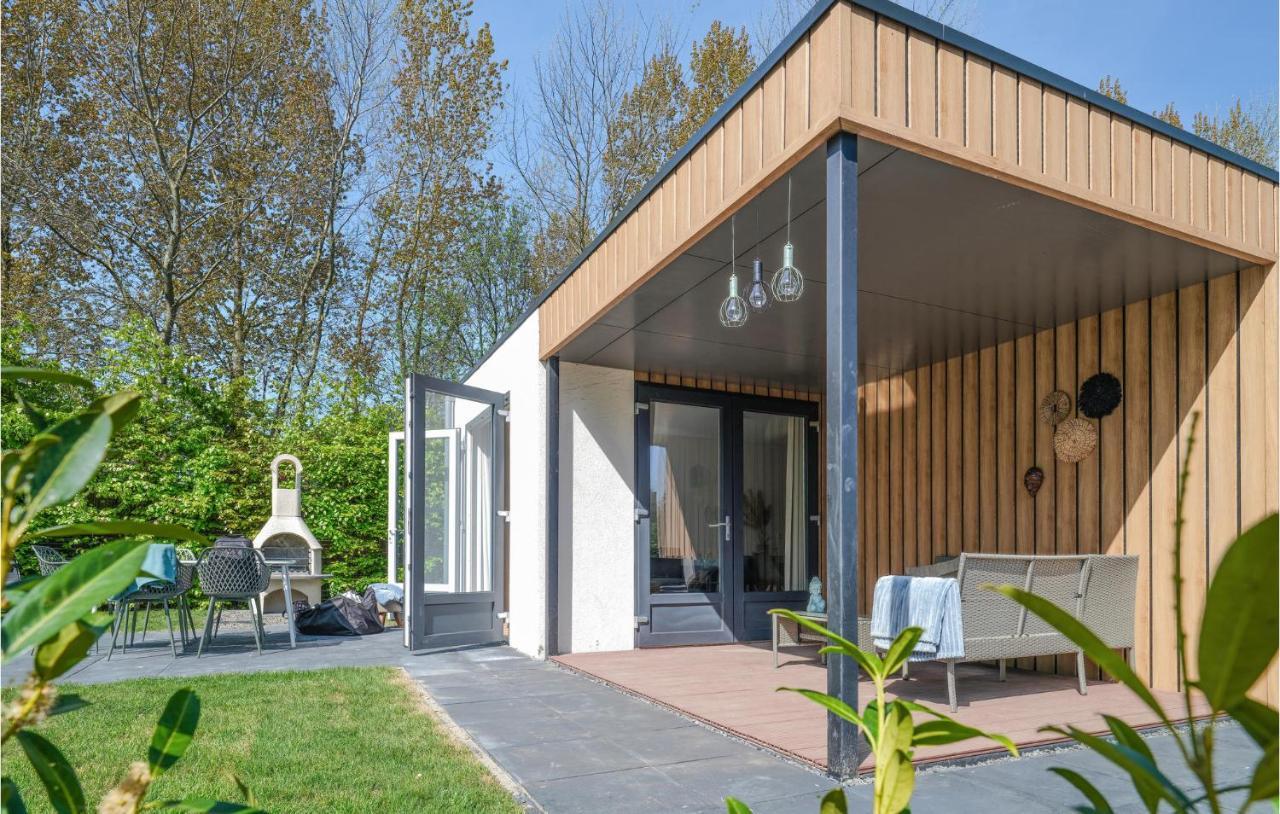Nice Home In Heinkenszand With Sauna Екстер'єр фото