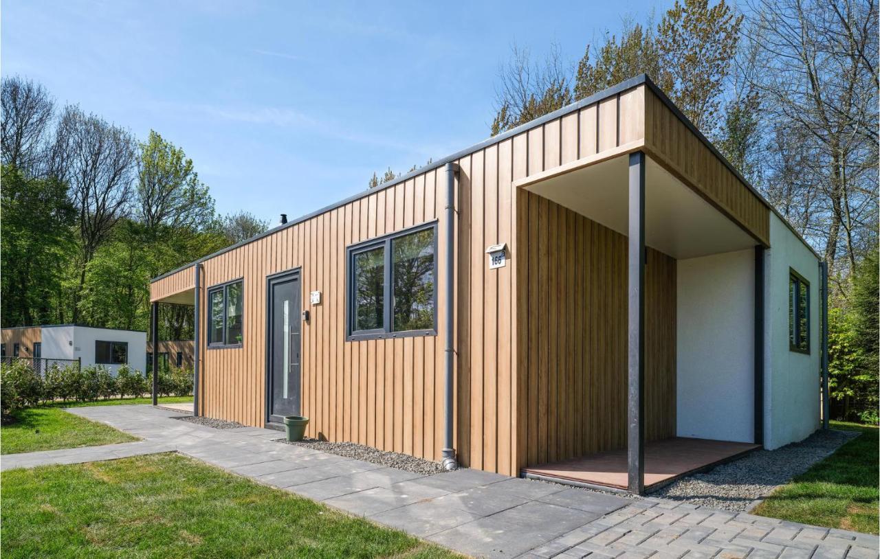 Nice Home In Heinkenszand With Sauna Екстер'єр фото
