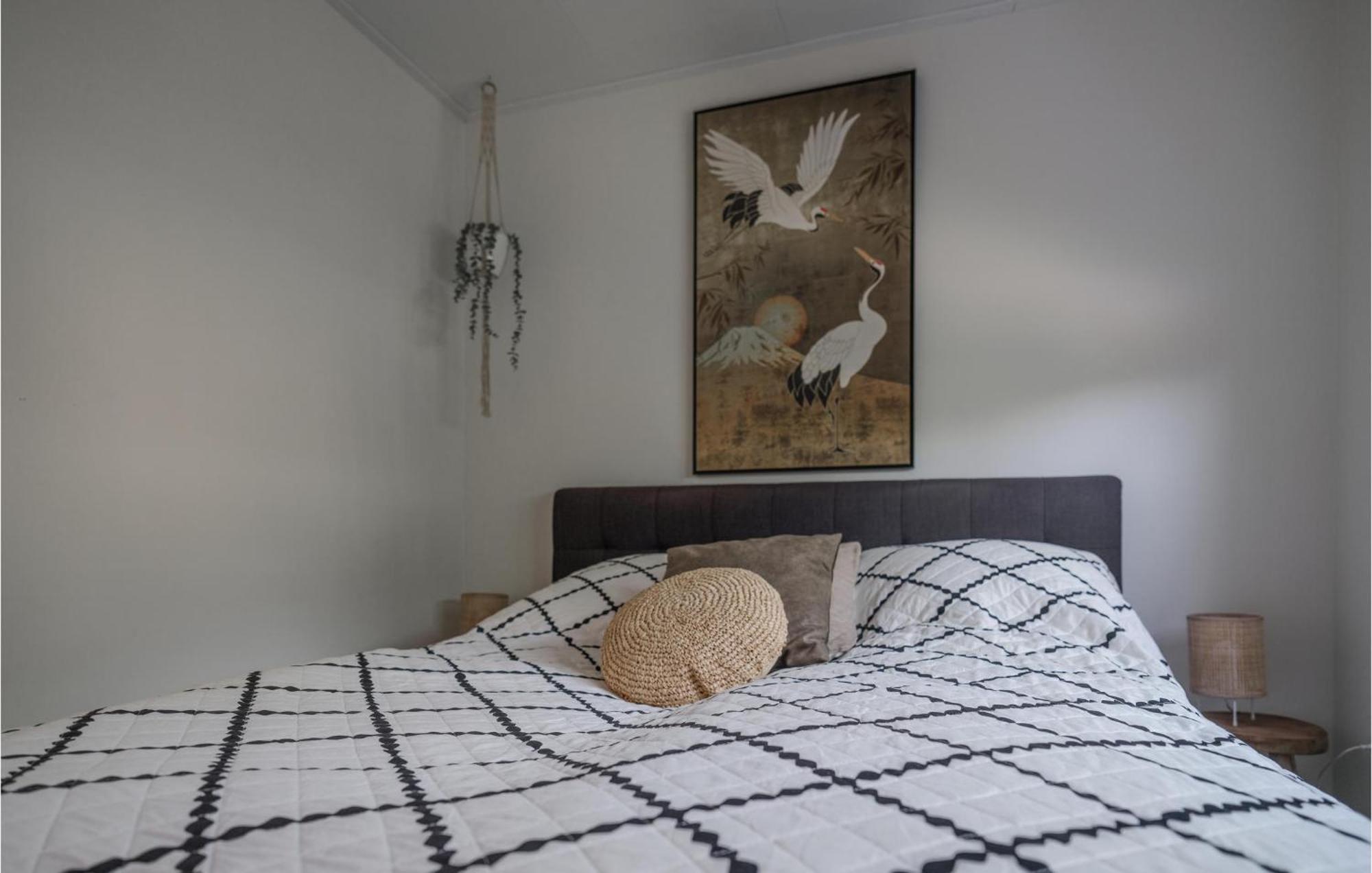 Nice Home In Heinkenszand With Sauna Екстер'єр фото